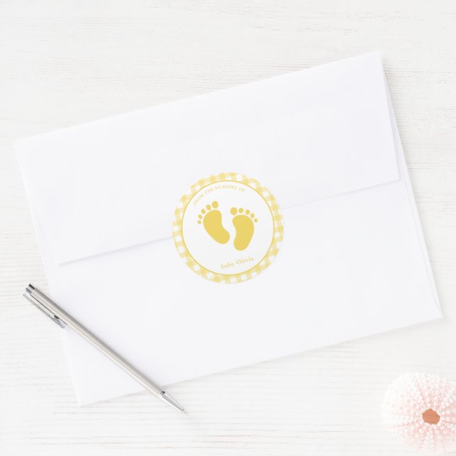 Sticker Rond Jolie enveloppe d'empreinte bébé jaune joint (Enveloppe)