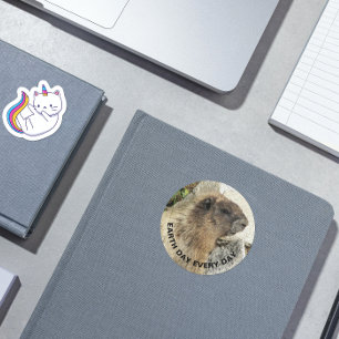Sticker Rond Jour des terres chaque jour Hoary Marmot Photo