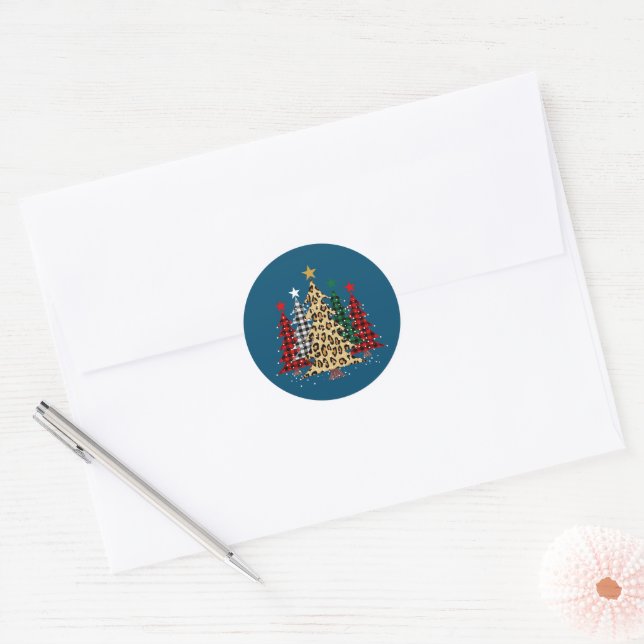 Sticker Rond Joyeux arbres de Noël avec Buffalo Plaid & Leopard (Enveloppe)