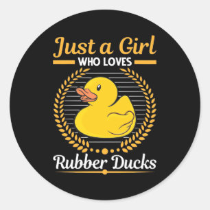 Sticker Rond Juste Une Fille Qui Aime Le Canard En Caoutchouc