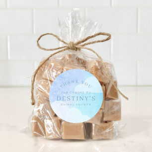 Sticker Rond La mariée est sur un nuage remerciement pour la ba