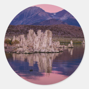 Sticker Rond Lac Mono spectaculaire dans l'ombre