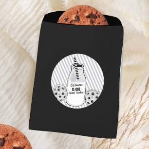 Sticker Rond Lait et biscuit sucré Un premier anniversaire