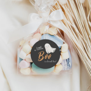 Sticker Rond Le Baby shower neutre de Little Boo Halloween  