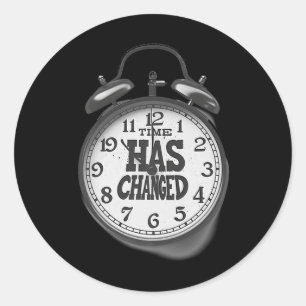 Sticker Rond Le Temps Étonnant A Changé De Tenue Pour Les Garço