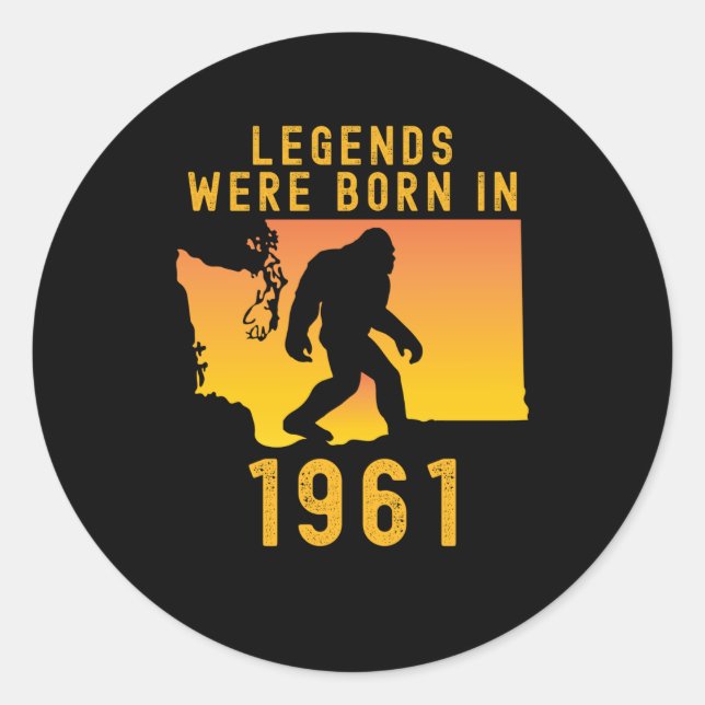 Sticker Rond Les Légendes Sont Nées En 1961 Retro Bigfoot (Devant)
