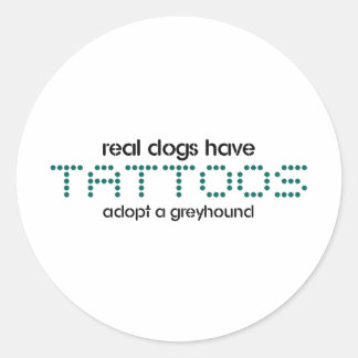 Sticker Rond Les vrais chiens ont des tatouages