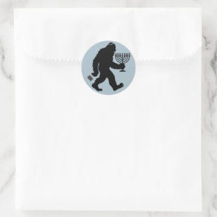 Sticker Rond L'Humour juif Bigfoot Hanoukka Chanukah Hilarié