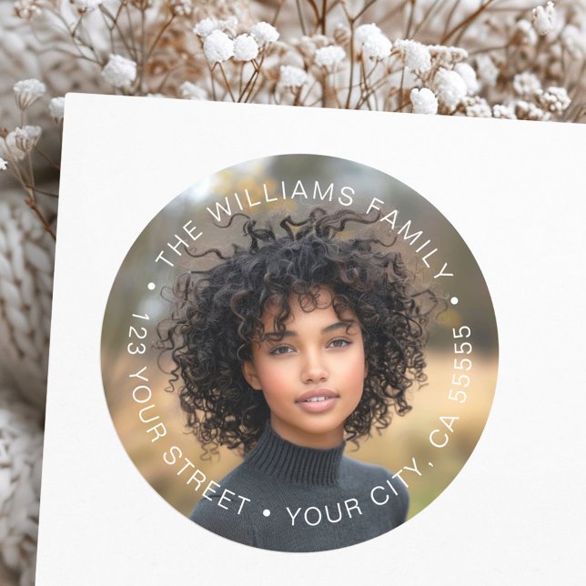 Sticker Rond Libellé de l'adresse de retour du texte blanc de l (Photo white text graduation return address label)