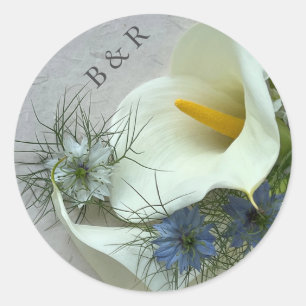 Sticker Rond Lys Calla avec enveloppe de nigella bleue
