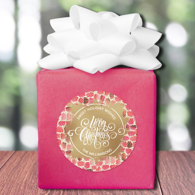 Sticker Rond Maison de Noël Cuisine de vacances (Christmas sweet holiday wishes homemade baking round stickers with red-pink brush stroke pattern)