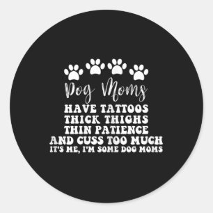 Sticker Rond Maman De Chien Avec Des Tatouages De Jolies Yeux É