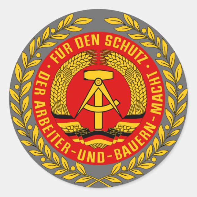 STICKER ROND MANTEAU DE NVA DES BRAS (Devant)