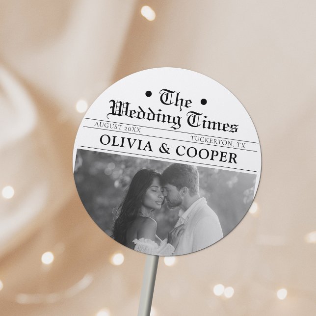 Sticker Rond Mariage dans le Journal (Créateur téléchargé)
