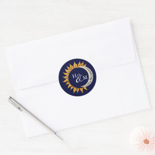 Sticker Rond Mariage Élégant Monogramme Soleil et Lune
