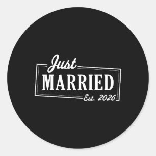 Sticker Rond Mariés en 2026 Couple de jeunes mariés Mariée et M