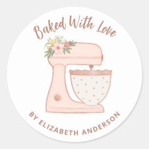 Sticker Rond Mélange De Gâteau Rose Cuit Cuit Avec Amour