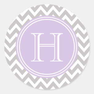 Sticker Rond Monograma lilas dans gris chevrón élégant