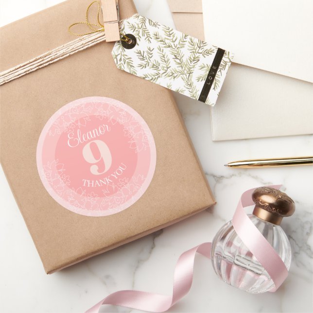 Sticker Rond Motif Fleur sauvage blanc sur rose (Cadeaux)
