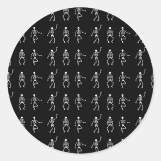Sticker Rond Motif noir Skeletos de danse morts éffrayant