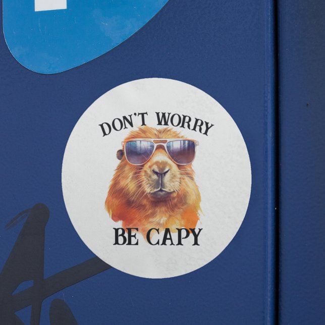 Sticker Rond Ne vous inquiétez pas Capy Happy Capybara (Créateur téléchargé)