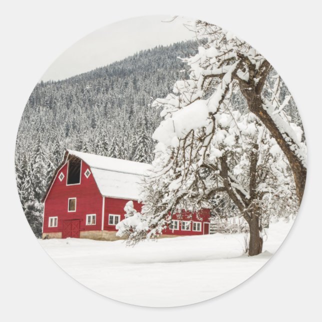 Sticker Rond Neige fraîche sur la grange rouge (Devant)