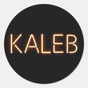 Sticker Rond Nom Kaleb dans les lumières brillantes du néon