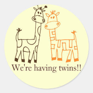 Sticker Rond "Nous avons des jumeaux ! !" Giraffes jumelles