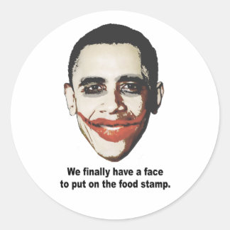 Sticker Rond Nous avons enfin un visage à mettre sur le timbre