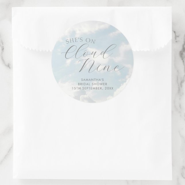 Sticker Rond Nuage Neuf Ciel Bleu Nuageux Mariage Moderne  (Sac)