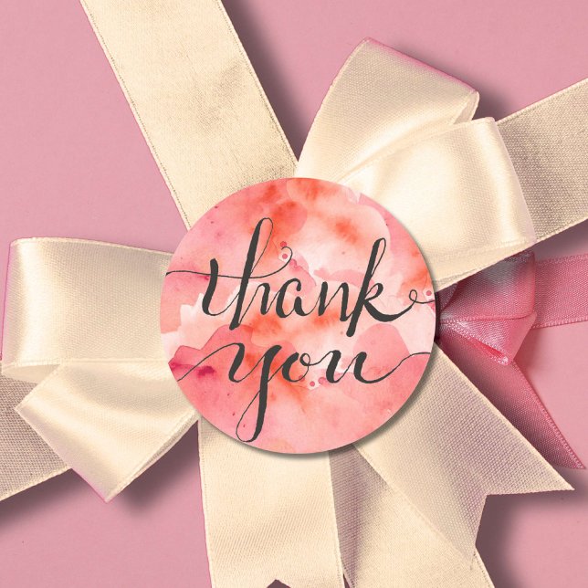 Sticker Rond Nuages roses de gratitude (Peachy watercolor with inked calligraphy "thank you". Artistic with trendy color.)