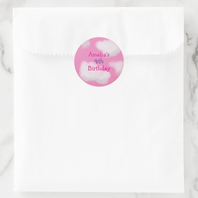 Sticker Rond Nuages roses fluffants Anniversaire personnalisé (Sac)