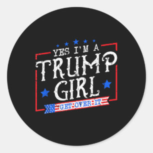 Sticker Rond Oui, Je Suis Une Fille Trump Qui Remet Les Cadeaux