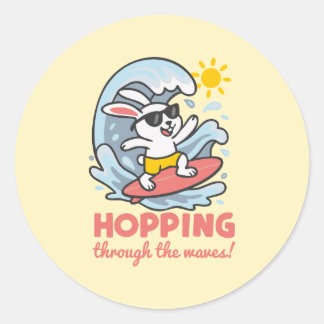 Sticker Rond Pegatina kawaii con conejito surfero veraniego