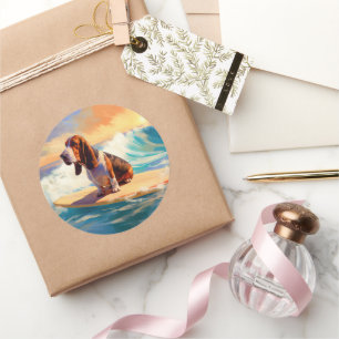 Sticker Rond Peinture de Basset Hound faisant du Surf sur la Pl
