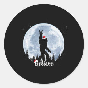 Sticker Rond Père Noël bigfoot noël rock roll sasquatch croire