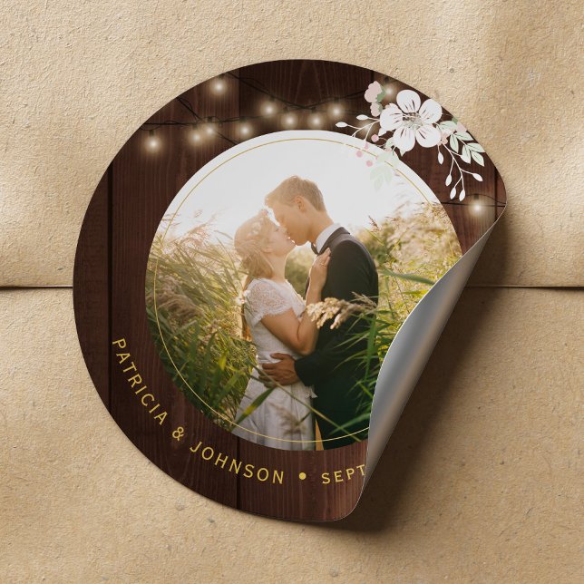 Sticker Rond Photo de mariage d'hiver rustique bois personnalis (Créateur téléchargé)