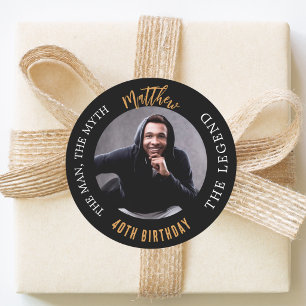 Sticker Rond Photo d'homme noir d'anniversaire mythe légende