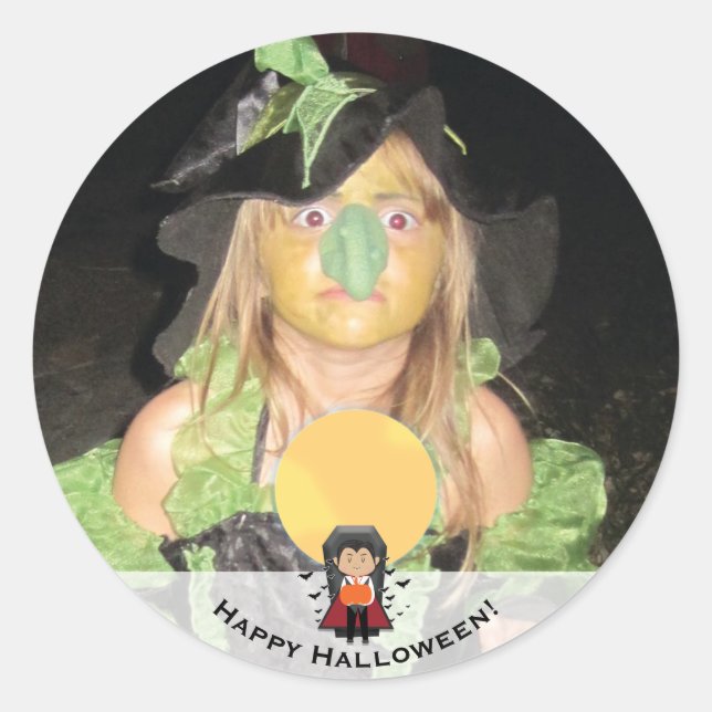 Sticker Rond Photo Happy Halloween de Little Dracula Vampire (Devant)