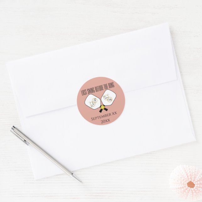 Sticker Rond Pickleball Dernière swing avant anneau Mariage ros (Enveloppe)