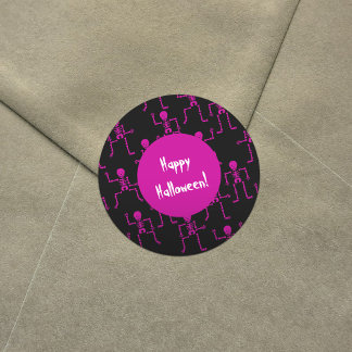 Sticker Rond Pink Happy Halloween Dancing Skeletons Motif