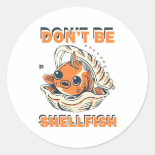 Sticker Rond Poisson hilarant dans un Art de Coquillage