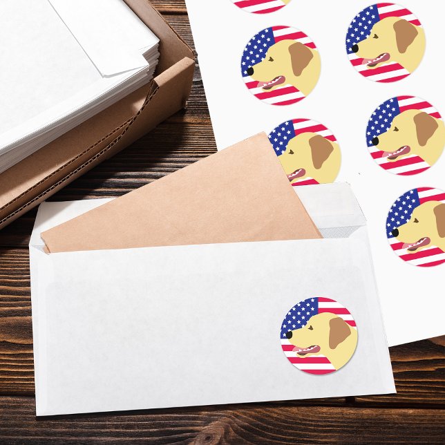 Sticker Rond Profil du Labrador jaune Drapeau US (Yellow Labrador Profile US Flag Stickers for Labrador Owners in the US.  Sweet expression of Lab.)