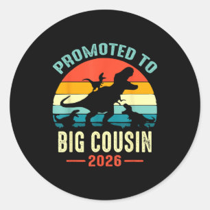 Sticker Rond Promu grand cousin 2026 dinosaure t-rex garçons