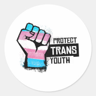 Sticker Rond Protéger les jeunes trans - Poing de la fierté