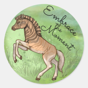 Sticker Rond Quagga "Embrassez le moment"