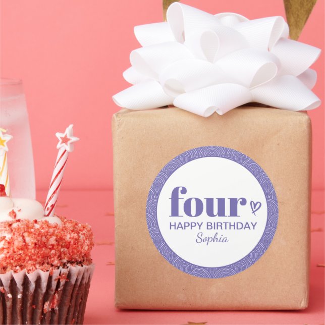 Sticker Rond Quatre Simple Purple 4e anniversaire avec nom (Fête)