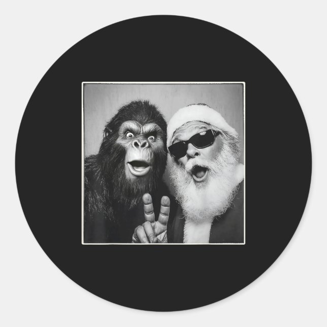 Sticker Rond Santa Claus Selfie Bigfoot Christmas Funny Sasquat (Devant)
