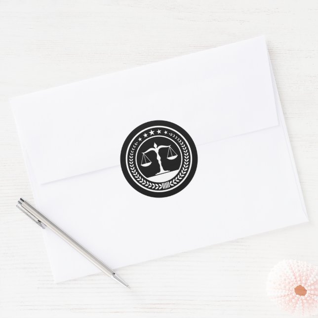 Sticker Rond Scales noires et blanches classiques de justice |  (Enveloppe)