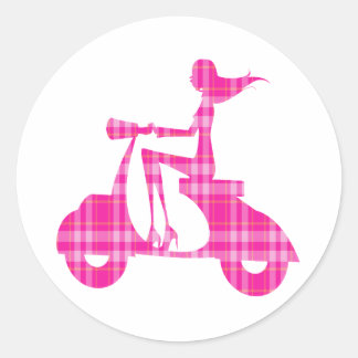 Sticker Rond scooter fille rose blanc en vichy